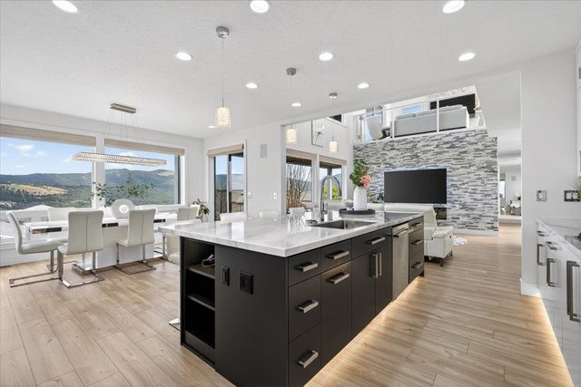 175 N Chief Garry Dr, Liberty Lake, WA 99019