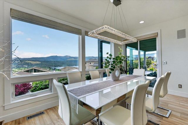 175 N Chief Garry Dr, Liberty Lake, WA 99019