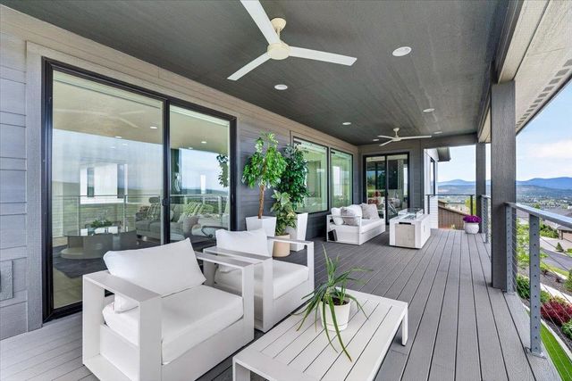175 N Chief Garry Dr, Liberty Lake, WA 99019