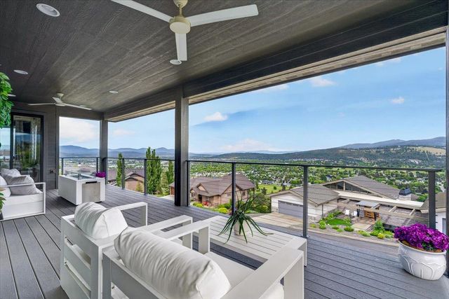 175 N Chief Garry Dr, Liberty Lake, WA 99019