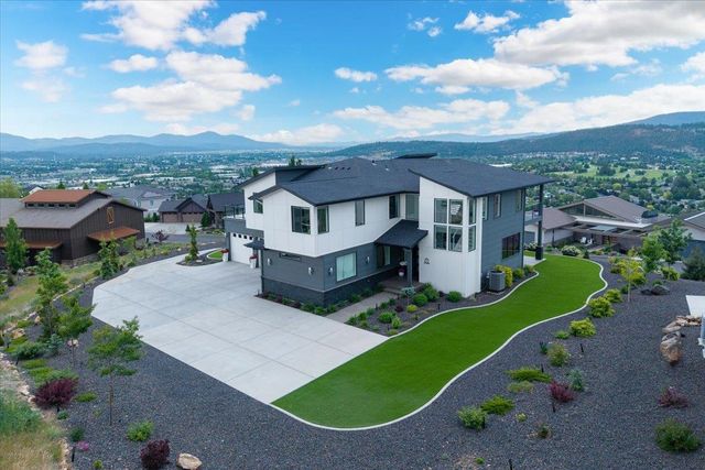 175 N Chief Garry Dr, Liberty Lake, WA 99019