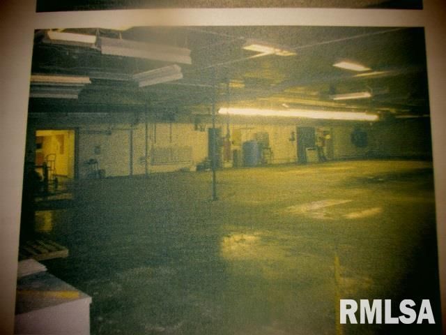 1034 NE ADAMS Street, Peoria, IL 61603