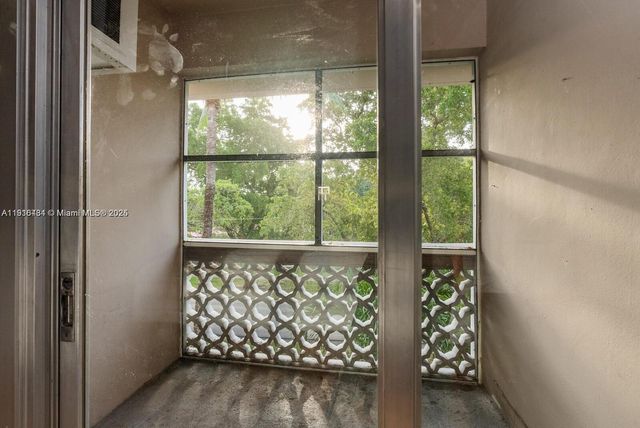 6580 Santona ST A32, Coral Gables, FL 33146