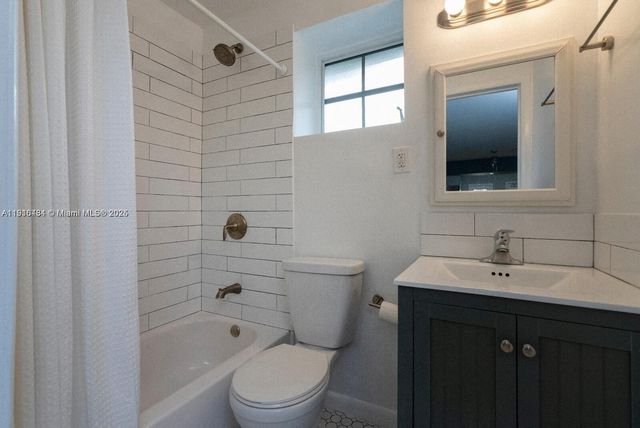 6580 Santona ST A32, Coral Gables, FL 33146