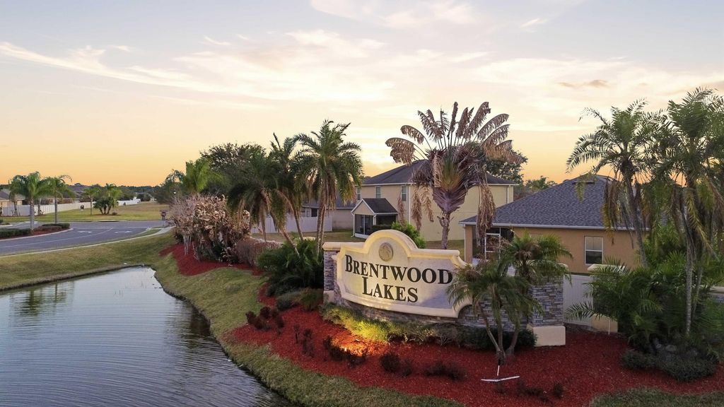 320 SW Moray Dr Drive, Palm Bay, FL 32908