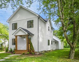 510 Alpeana Street, Auburn Hills, MI 48326