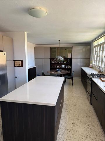 Garden Hills Sur HASTINGS Y-3 Y-3, Guaynabo, PR 00966