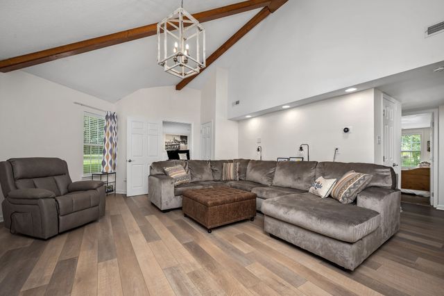 512 Cline Ridge Rd, Winchester, TN 37398