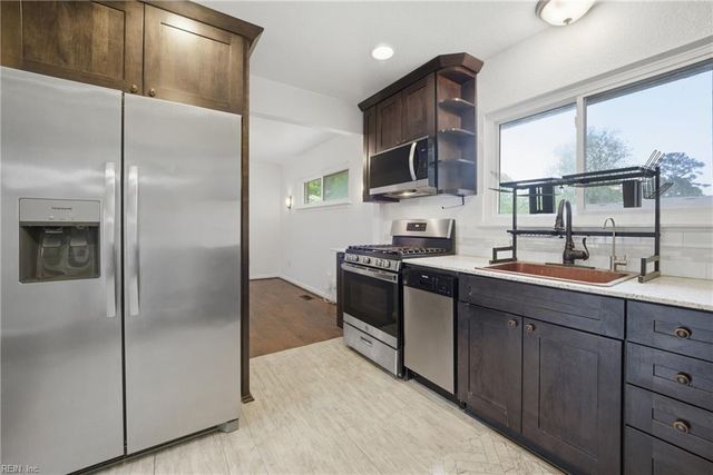 2924 Dominion AVE, Norfolk, VA 23518