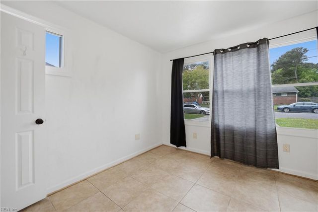 2924 Dominion AVE, Norfolk, VA 23518