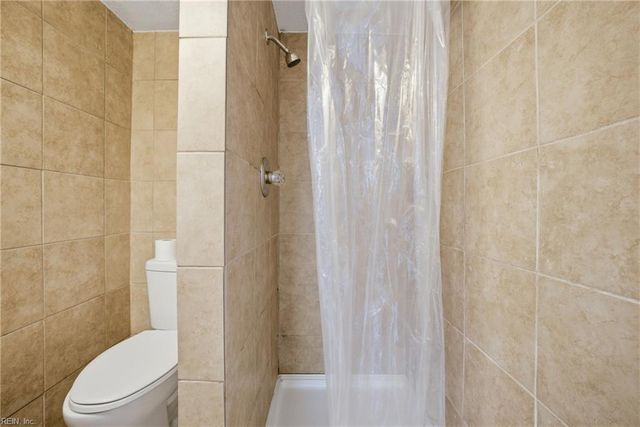 2924 Dominion AVE, Norfolk, VA 23518