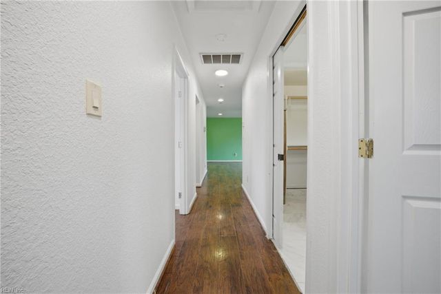 2924 Dominion AVE, Norfolk, VA 23518
