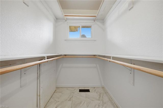 2924 Dominion AVE, Norfolk, VA 23518