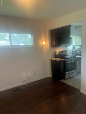 2924 Dominion AVE, Norfolk, VA 23518