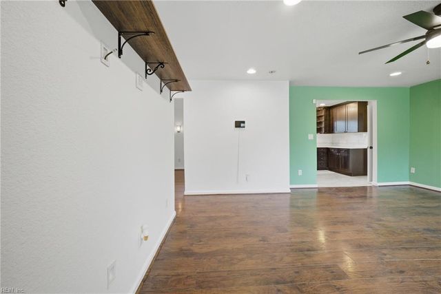 2924 Dominion AVE, Norfolk, VA 23518