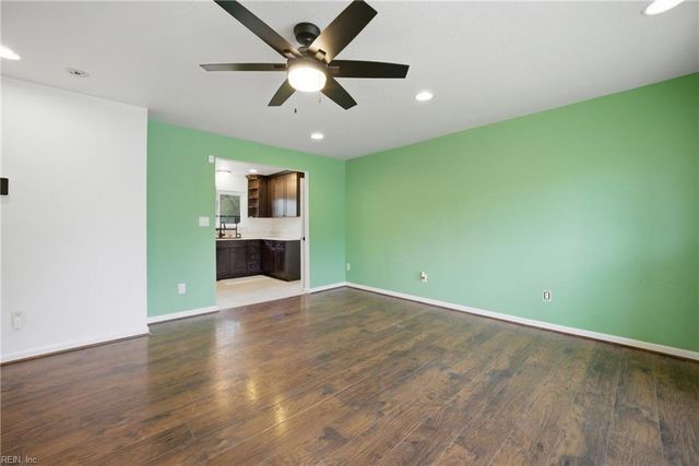 2924 Dominion AVE, Norfolk, VA 23518