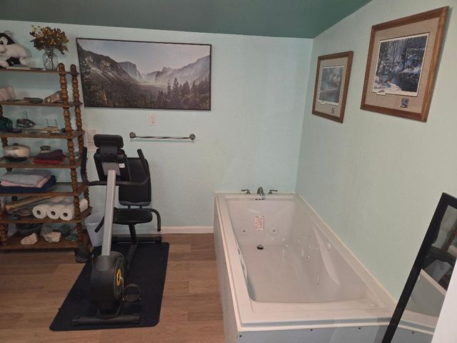 14204 Ravenwood Drive, Klamath Falls, OR 97601