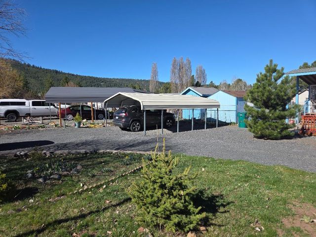 14204 Ravenwood Drive, Klamath Falls, OR 97601