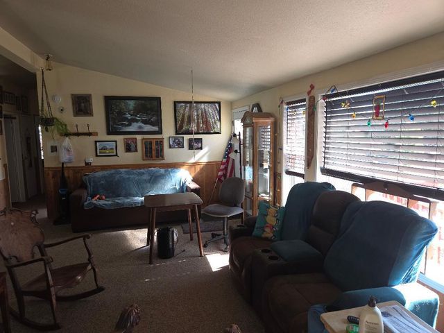 14204 Ravenwood Drive, Klamath Falls, OR 97601