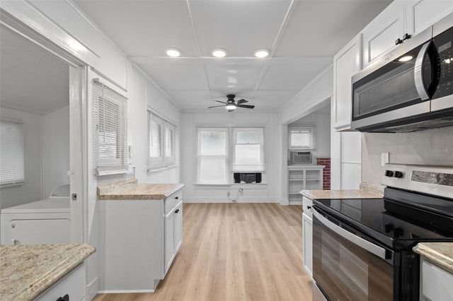 8705 N 13TH STREET, Tampa, FL 33604