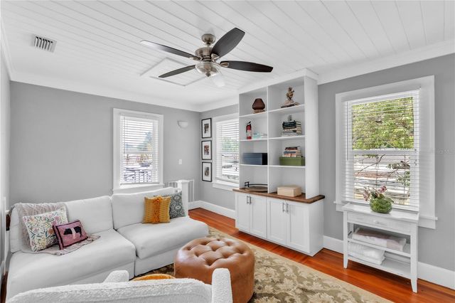 3018 JACKSON STREET N, St Petersburg, FL 33704