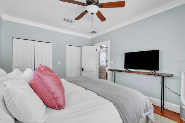 3018 JACKSON STREET N, St Petersburg, FL 33704