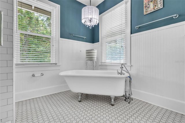 3018 JACKSON STREET N, St Petersburg, FL 33704