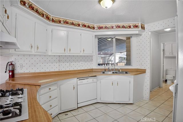 3300 W 15th St Street 50, Rosamond, CA 93560
