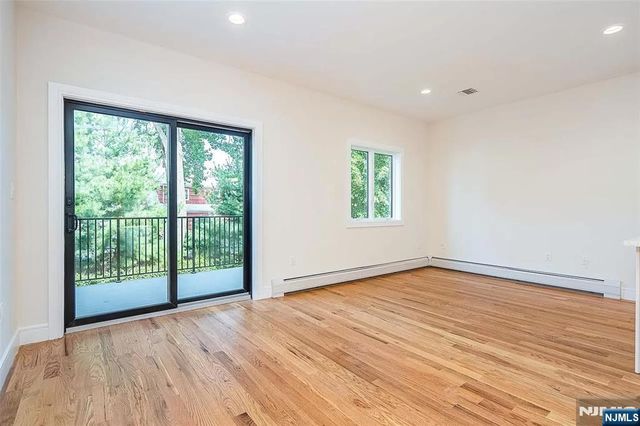 799 End Avenue, Cliffside Park, NJ 07010