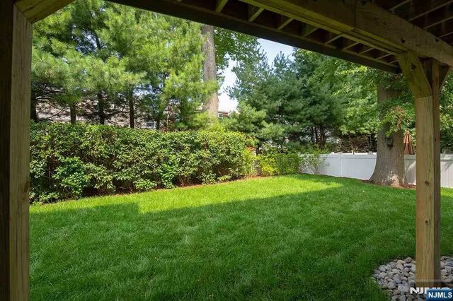 799 End Avenue, Cliffside Park, NJ 07010