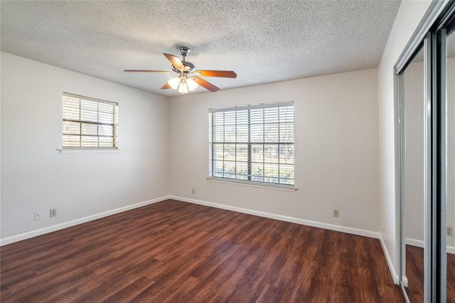 3800 Foust TRL B, Georgetown, TX 78628