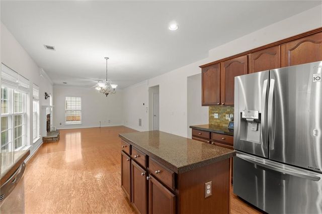 433 Highlands Loop, Woodstock, GA 30188