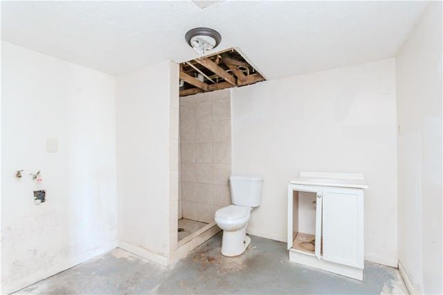 556 Roxbury Drive, Riverdale, GA 30274