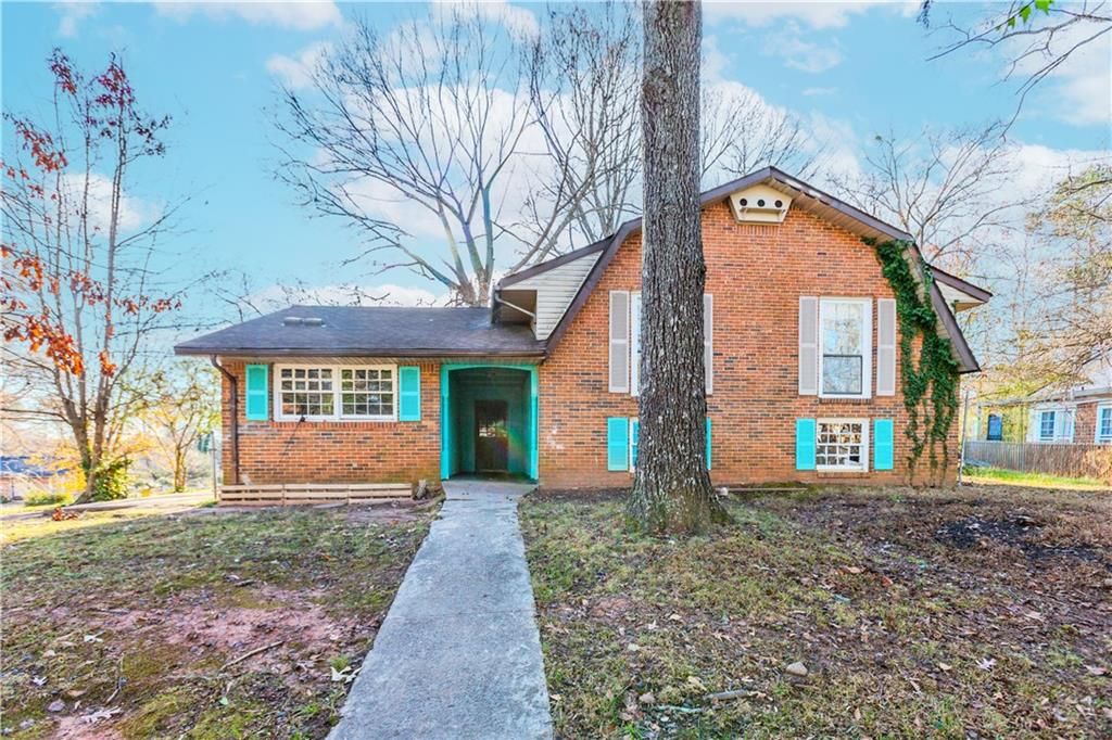 556 Roxbury Drive, Riverdale, GA 30274