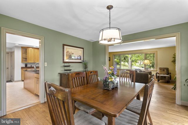 2984 NORMANDY DR, Ellicott City, MD 21043