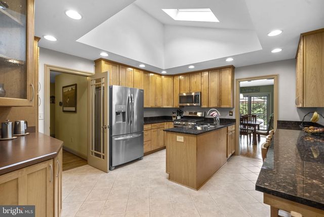 2984 NORMANDY DR, Ellicott City, MD 21043