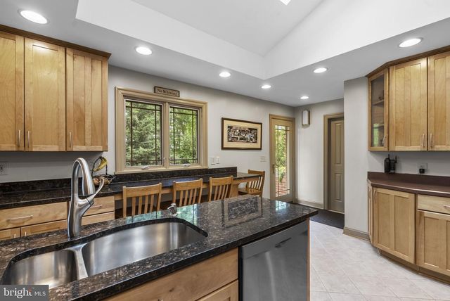 2984 NORMANDY DR, Ellicott City, MD 21043