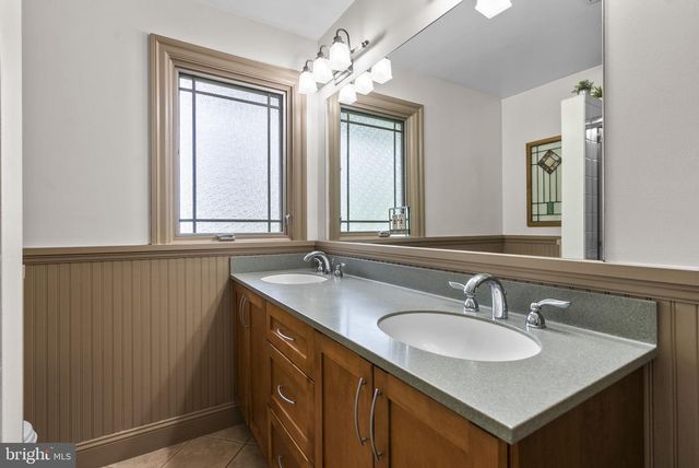 2984 NORMANDY DR, Ellicott City, MD 21043