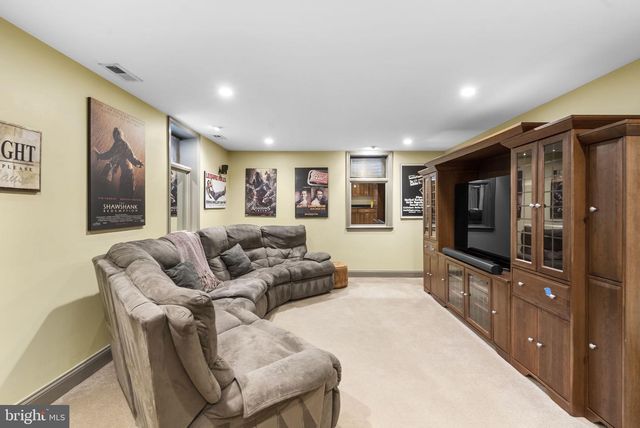 2984 NORMANDY DR, Ellicott City, MD 21043