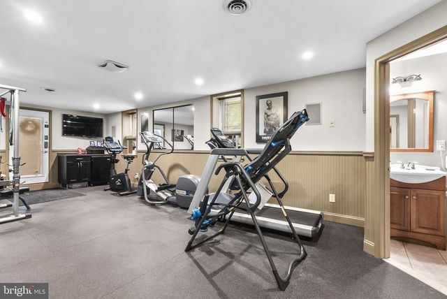 2984 NORMANDY DR, Ellicott City, MD 21043