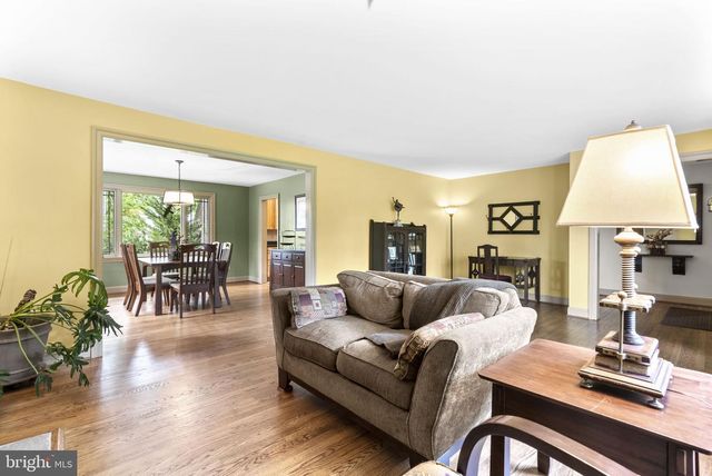 2984 NORMANDY DR, Ellicott City, MD 21043