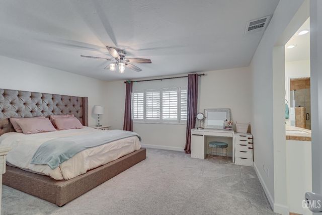 6413 Gina Court, Bakersfield, CA 93308