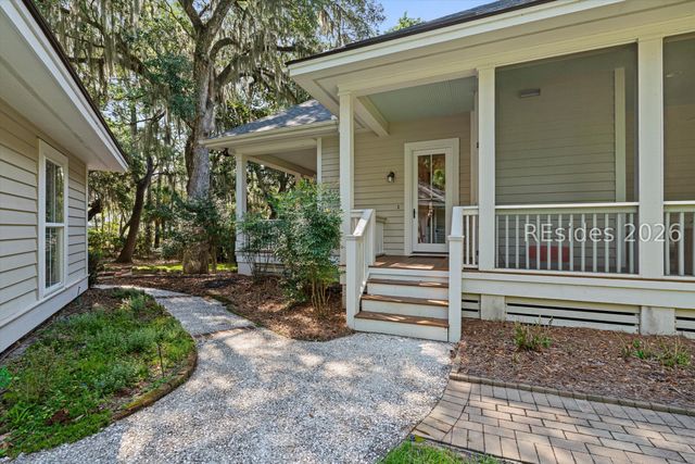 6 Winding Oak Ct, Okatie, SC 29909