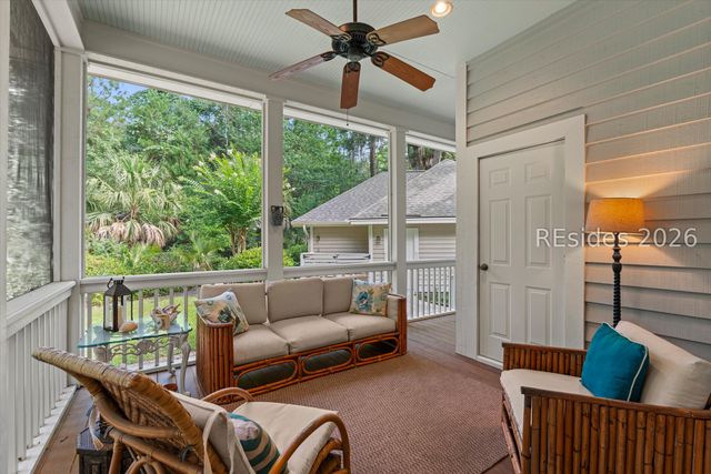 6 Winding Oak Ct, Okatie, SC 29909