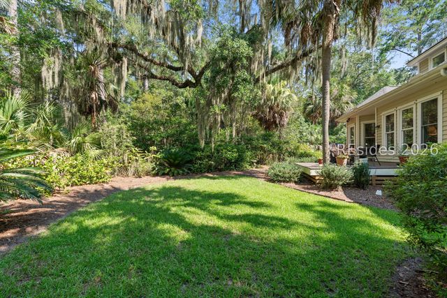 6 Winding Oak Ct, Okatie, SC 29909