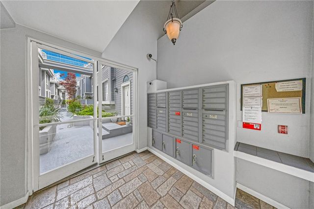 1097 Blanche 132, Pasadena, CA 91106