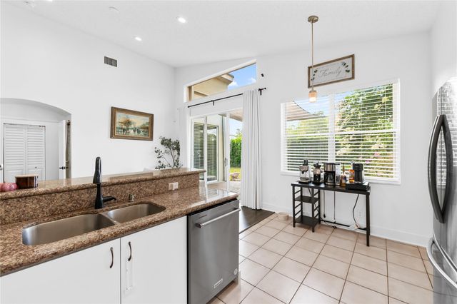 1337 Fairfax Cir, Boynton Beach, FL 33436