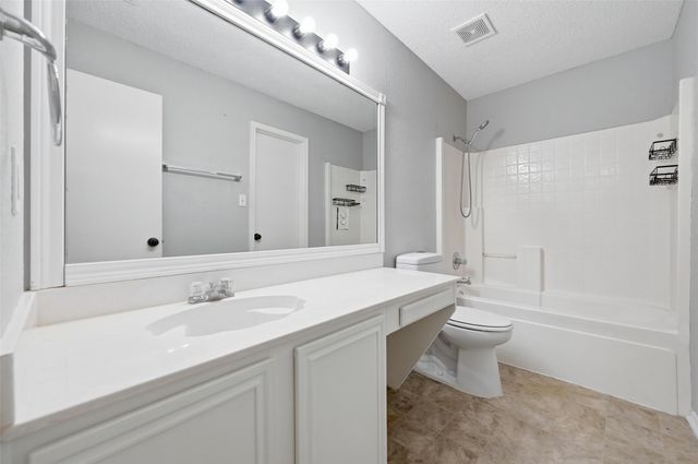 806 Springfield Drive, Cedar Hill, TX 75104