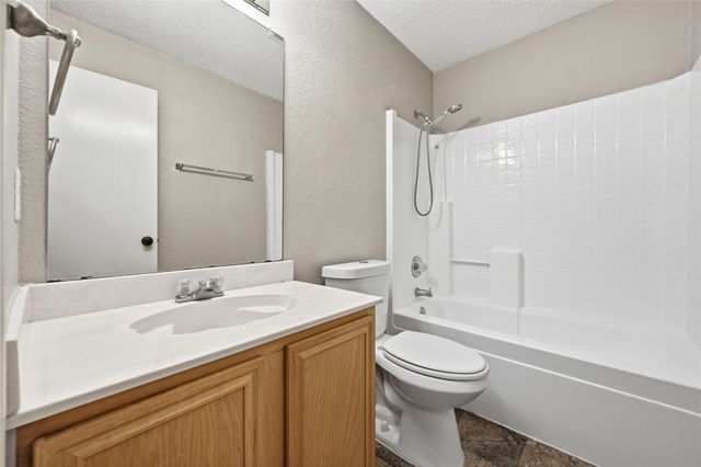 806 Springfield Drive, Cedar Hill, TX 75104