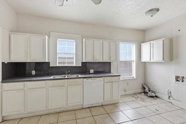 1655 Hawthorne Street, Houston, TX 77006